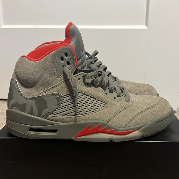 Air Jordan Camo Retro 5’s. Size 10.5 - Picture 3 of 4